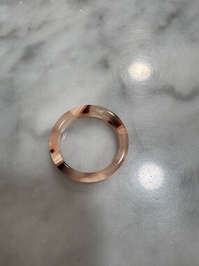 Women’s Beige Marbled Resin Ring